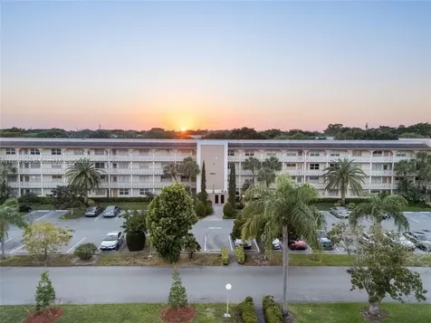 2202 Lucaya Bend Coconut Creek FL 33066