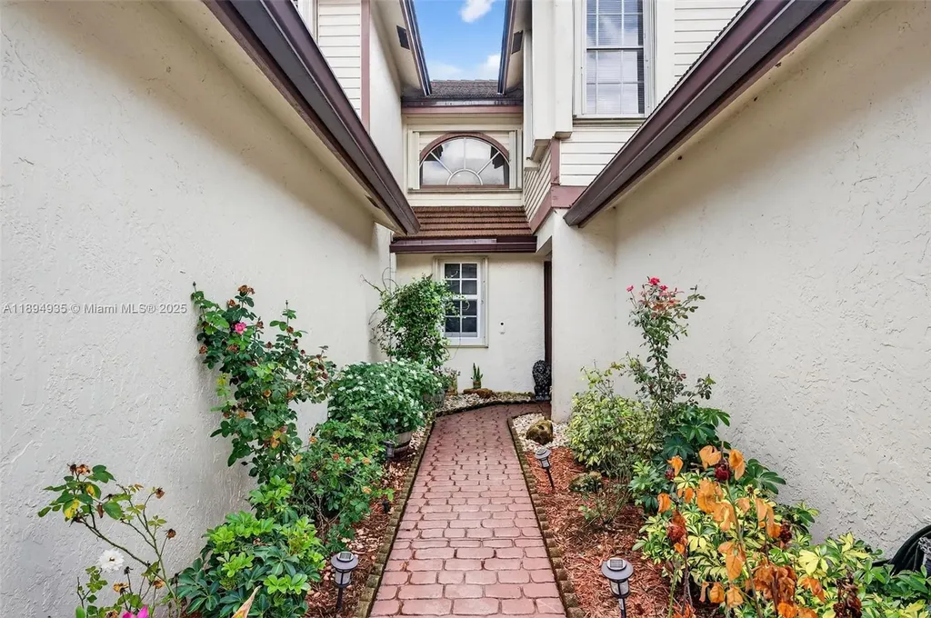 11648 NW 19th Drive Coral Springs FL 33071