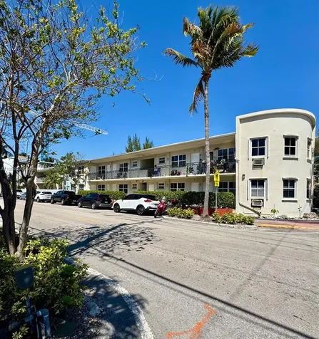 605 77th Street Miami Beach FL 33141