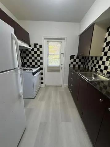 605 77th Street Miami Beach FL 33141