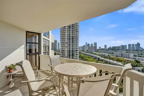 1000 E Island Boulevard Aventura FL 33160