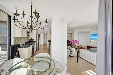1000 E Island Boulevard Aventura FL 33160