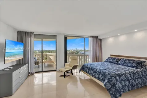 1000 E Island Boulevard Aventura FL 33160