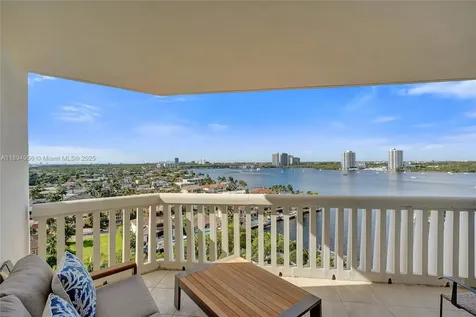 1000 E Island Boulevard Aventura FL 33160