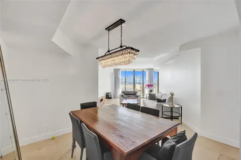 1000 E Island Boulevard Aventura FL 33160