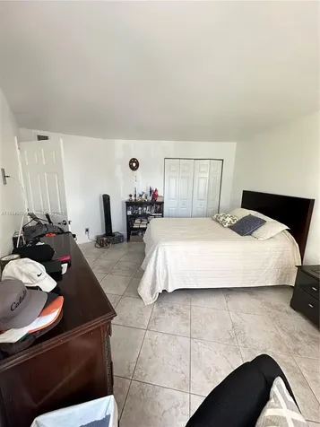 100 Bayview Drive Sunny Isles Beach FL 33160
