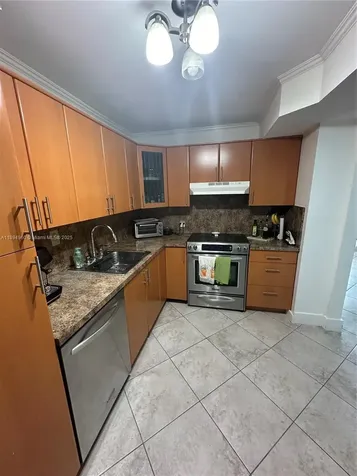 100 Bayview Drive Sunny Isles Beach FL 33160