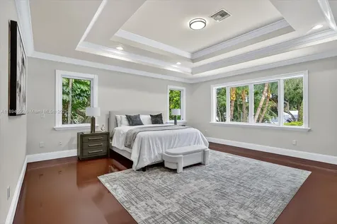 7975 SW 52nd Court Miami FL 33143