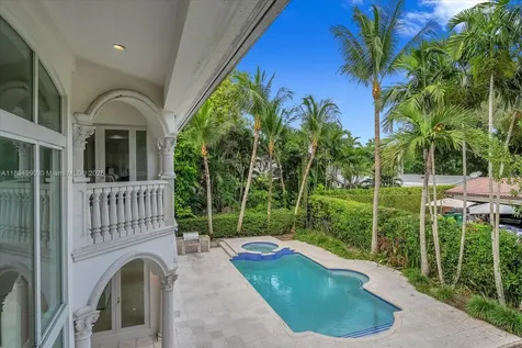 7975 SW 52nd Court Miami FL 33143