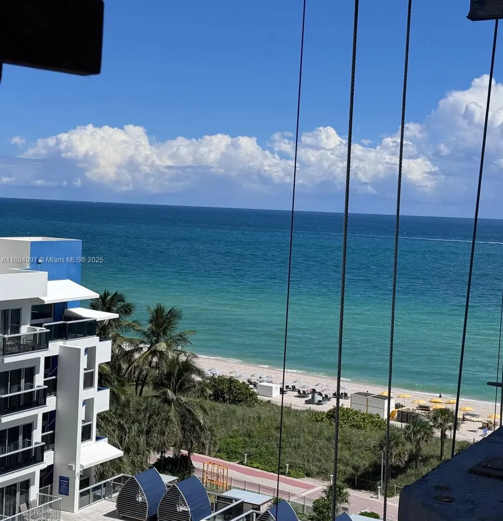 6061 Collins Avenue Miami Beach FL 33140