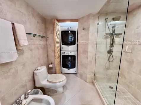 6061 Collins Avenue Miami Beach FL 33140