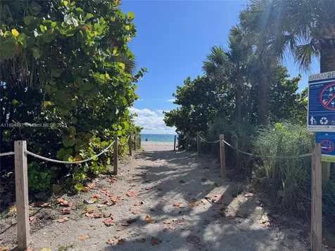 6061 Collins Avenue Miami Beach FL 33140