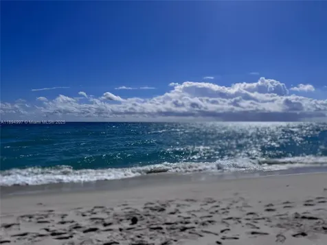 6061 Collins Avenue Miami Beach FL 33140