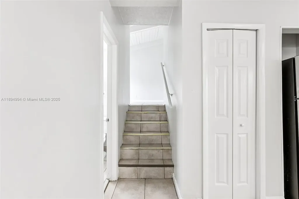 214 SW 4th Street Boca Raton FL 33432