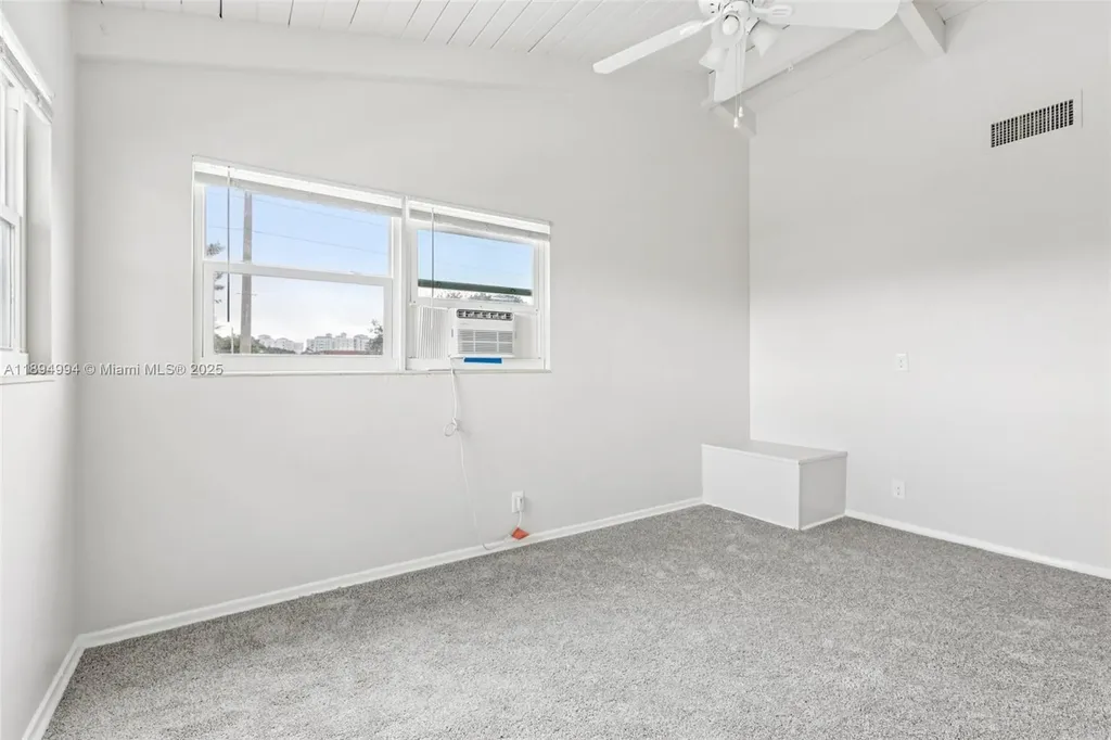 214 SW 4th Street Boca Raton FL 33432