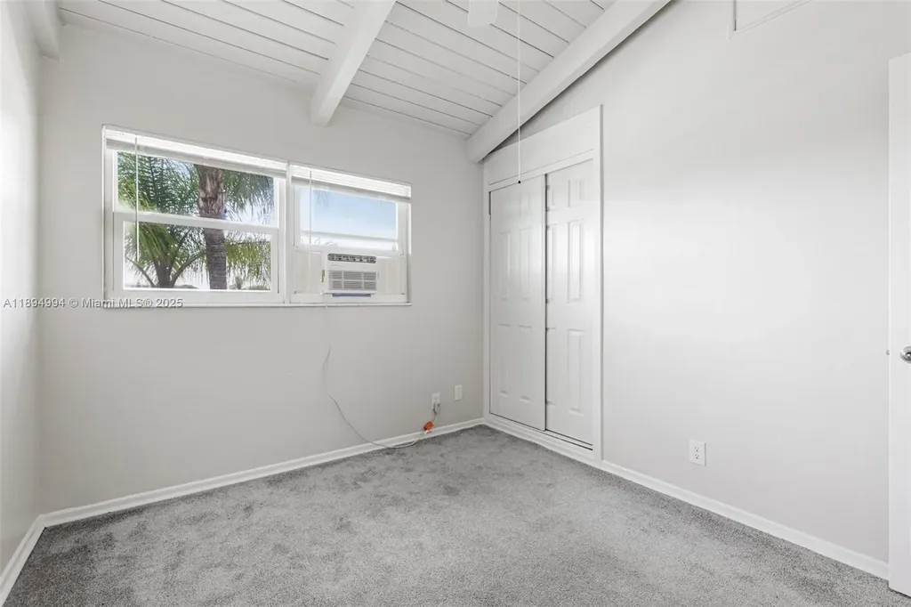 214 SW 4th Street Boca Raton FL 33432