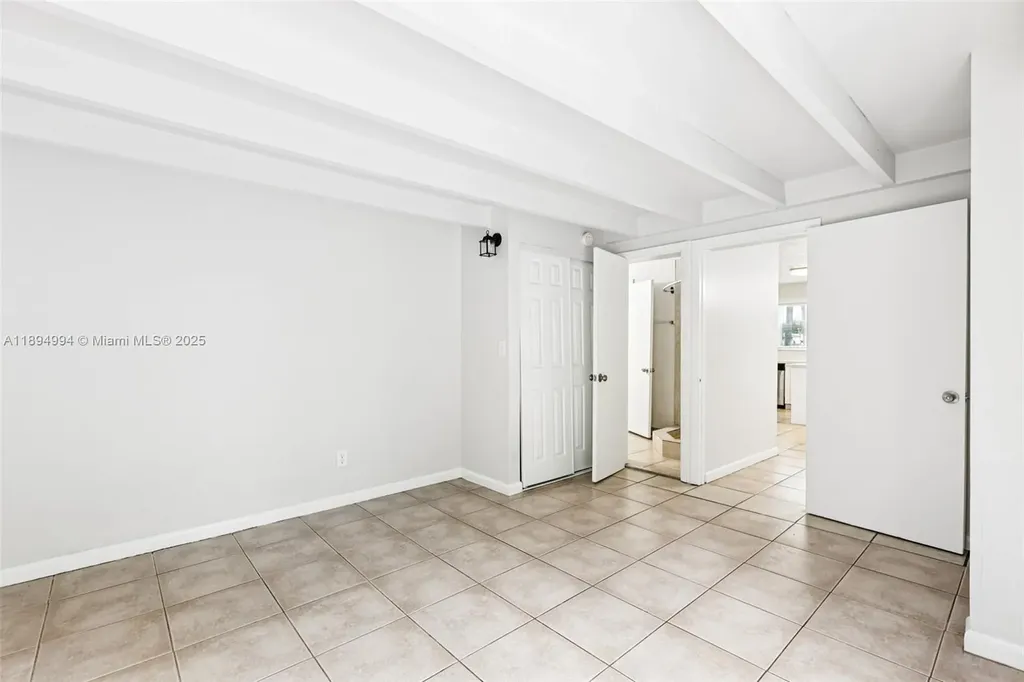 214 SW 4th Street Boca Raton FL 33432