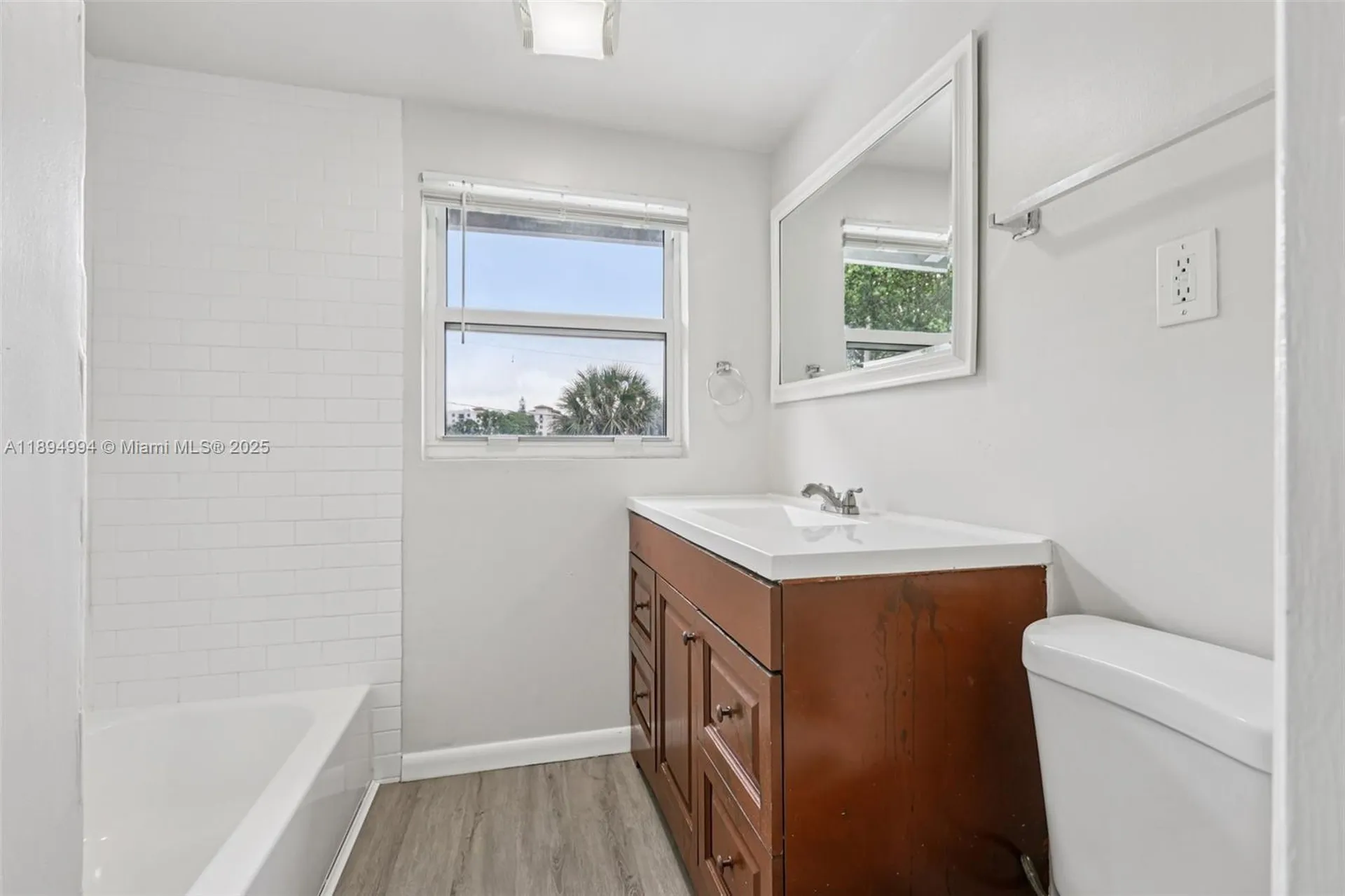 214 SW 4th Street Boca Raton FL 33432