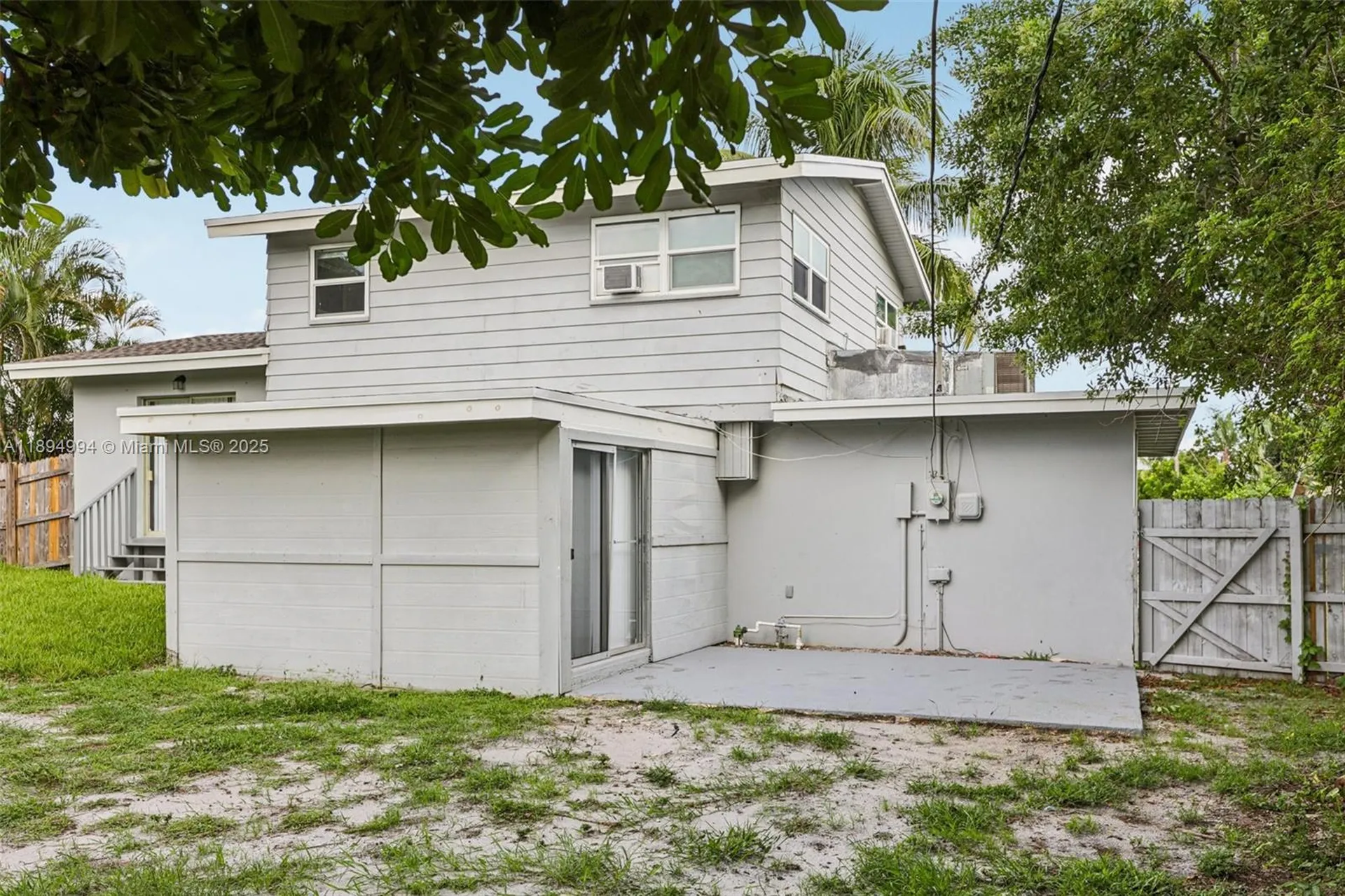 214 SW 4th Street Boca Raton FL 33432