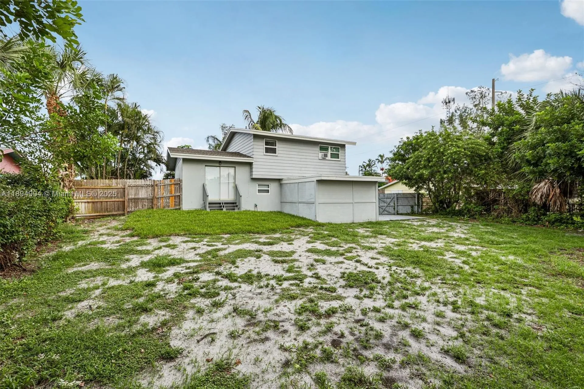 214 SW 4th Street Boca Raton FL 33432