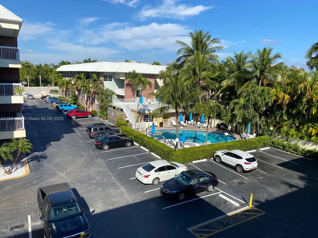 2424 SE 17th Street Fort Lauderdale FL 33316