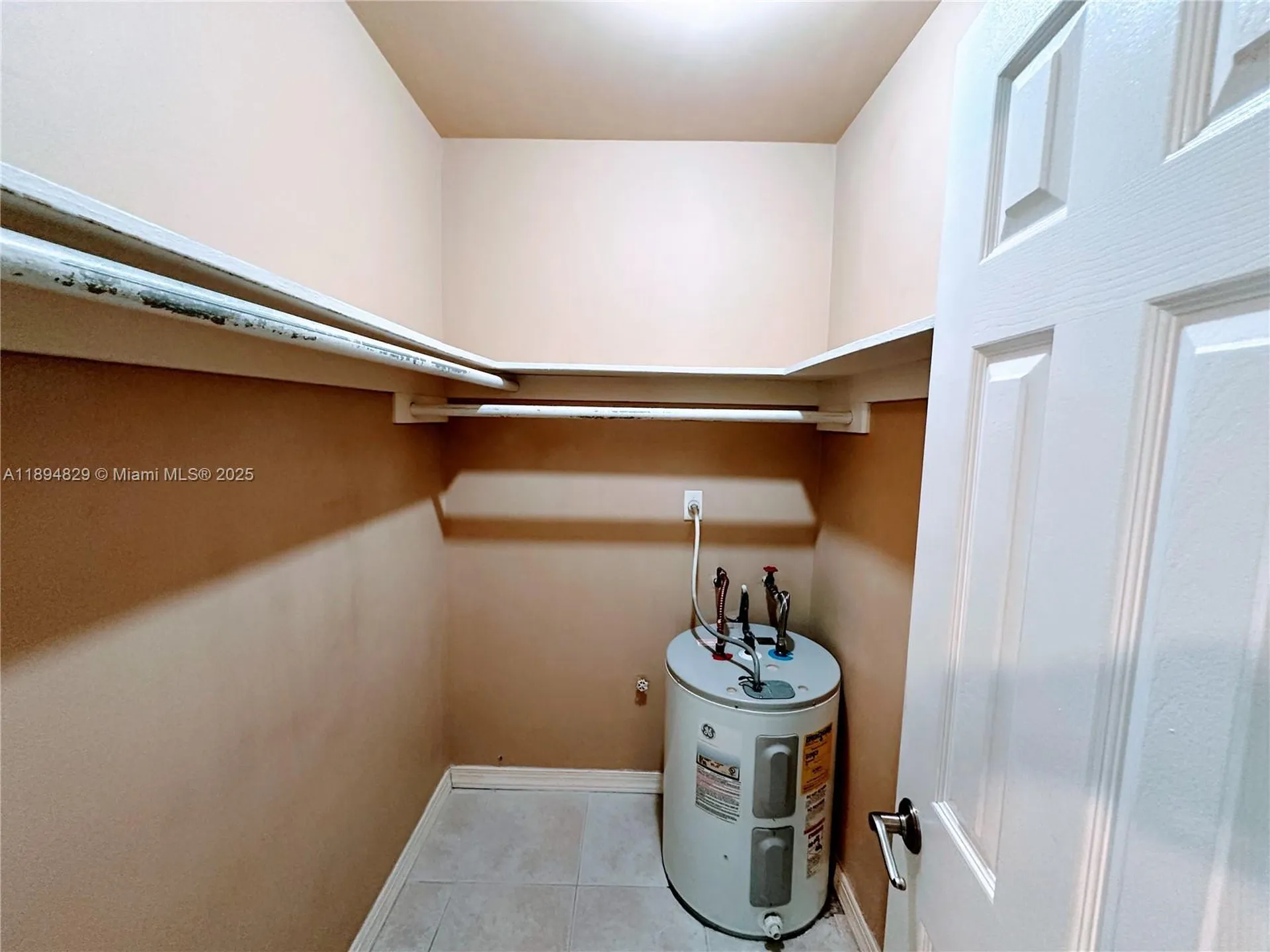 2424 SE 17th Street Fort Lauderdale FL 33316