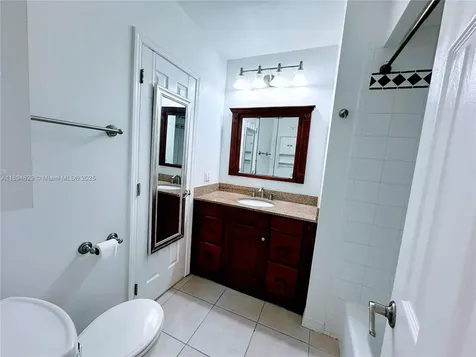 2424 SE 17th Street Fort Lauderdale FL 33316