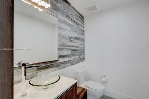 2305 Magnolia Drive North Miami FL 33181