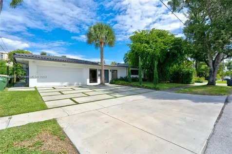 2305 Magnolia Drive North Miami FL 33181