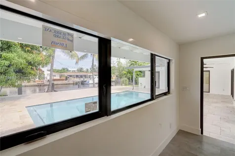 2305 Magnolia Drive North Miami FL 33181
