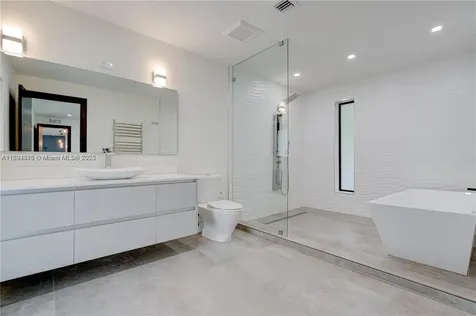 2305 Magnolia Drive North Miami FL 33181