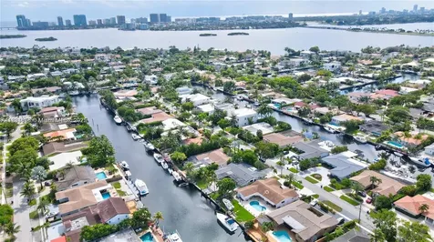 2305 Magnolia Drive North Miami FL 33181