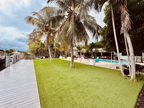 2305 Magnolia Drive North Miami FL 33181
