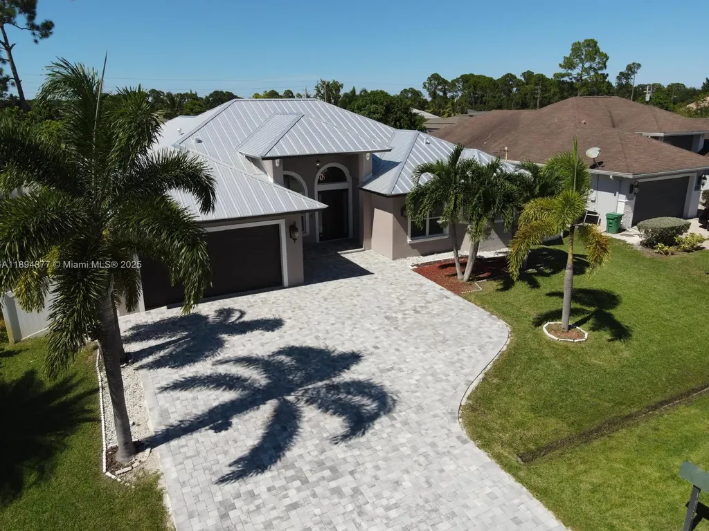 1749 SW Desert Avenue Port St. Lucie FL 34953