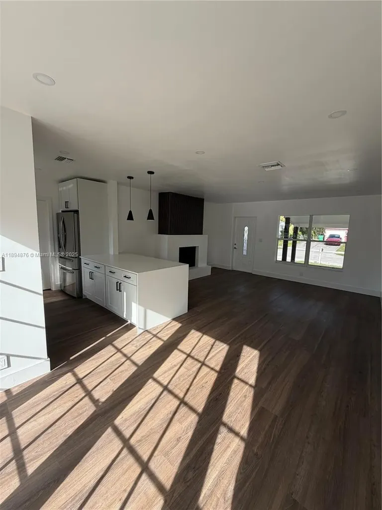 2411 SW 50th Terrace Fort Lauderdale FL 33317