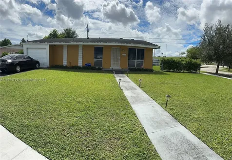 10610 SW 204th Terrace Cutler Bay FL 33189