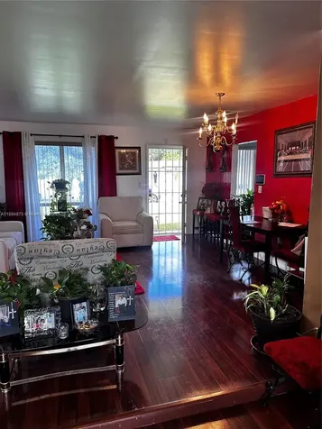 10610 SW 204th Terrace Cutler Bay FL 33189
