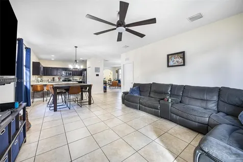 415 SE 34th Terrace Homestead FL 33033