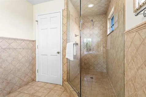 12 NE 26th Street Wilton Manors FL 33305