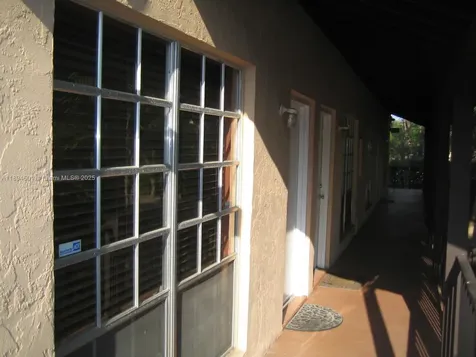 10824 N Kendall Drive Miami FL 33176