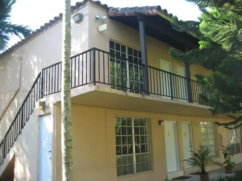 10824 N Kendall Drive Miami FL 33176