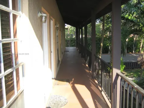 10824 N Kendall Drive Miami FL 33176