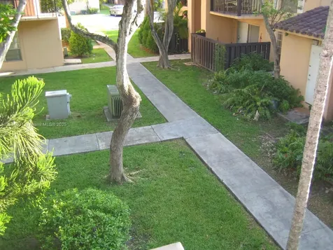 10824 N Kendall Drive Miami FL 33176