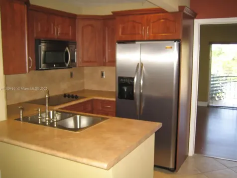 10824 N Kendall Drive Miami FL 33176