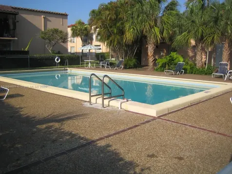 10824 N Kendall Drive Miami FL 33176