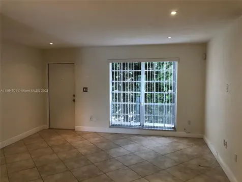 10824 N Kendall Drive Miami FL 33176