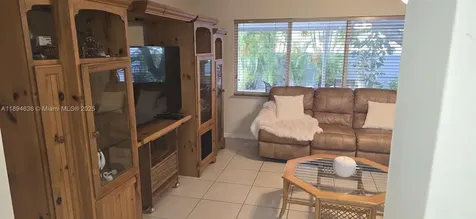 7160 W 10th Avenue Hialeah FL 33014
