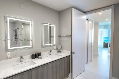 17550 Collins Avenue Sunny Isles Beach FL 33160