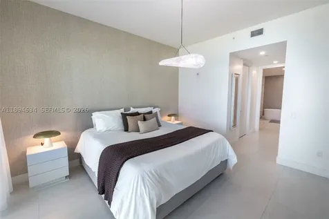 17550 Collins Avenue Sunny Isles Beach FL 33160