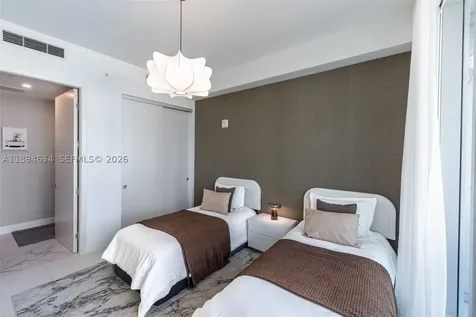 17550 Collins Avenue Sunny Isles Beach FL 33160